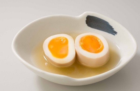 白内障预防吃蛋黄有用吗