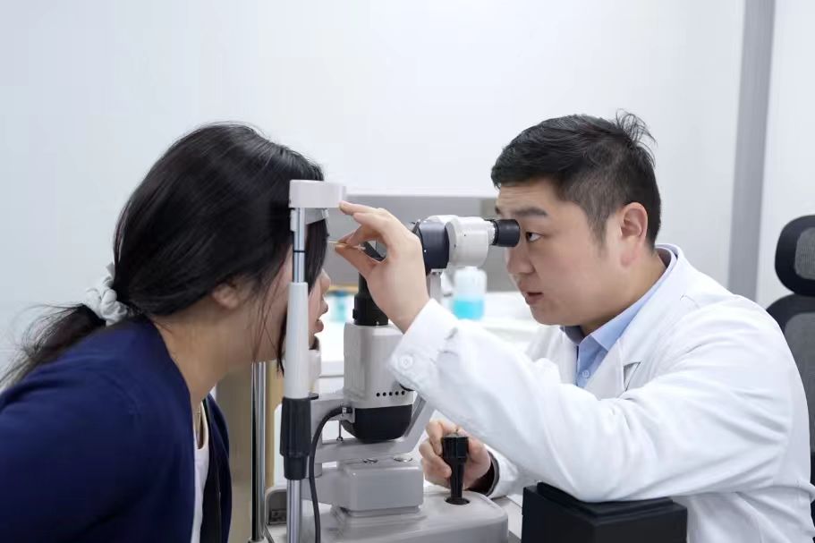 只有高度近视才能做ICL？这个误会太大了！